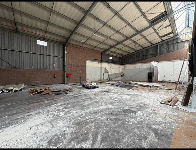 1,760M² WAREHOUSE TO LET IN KYALAMI